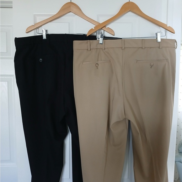 Van Heusen Men's Black and Tan Dress Pants - Picture 10 of 11